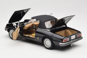 Alfa Romeo Spider 916 Veloce Sort Ricko 1:18 32107 Metal — billede 5 af 8
