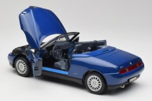 Alfa Romeo Spider 916 Periwinkle Blå Maisto 1:18 50308 Metal — billede 4 af 7