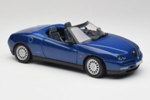 Alfa Romeo Spider 916 Periwinkle Blå Maisto 1:18 50308 Metal — billede 5 af 7