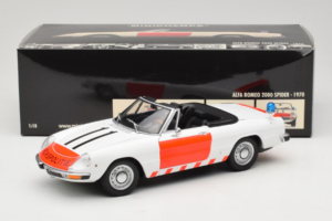 Alfa Romeo Spider Rijkspolitie Minichamps 1:18 180120994 Metal — billede 8 af 8