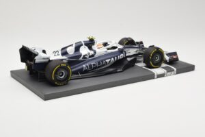 AlphaTauri AT03 #22 Y. Tsunoda Bahrain GP 2022 Minichamps 1:18 117220122 Metal — billede 3 af 6