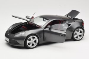 Artega GT Grey Metallic Revell 1:18 09024 Metal — billede 2 af 8