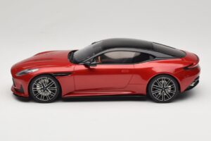 Aston Martin DB12 Hyper Red GT Spirit 1:18 GT936 Resin — billede 3 af 6