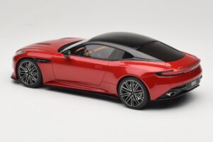Aston Martin DB12 Hyper Red GT Spirit 1:18 GT936 Resin — billede 5 af 6