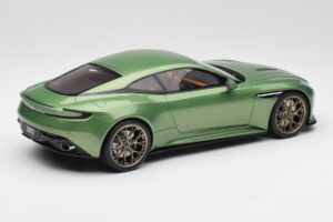 Aston Martin DB12 Grøn GT Spirit 1:18 GT466 Resin — billede 2 af 5