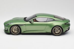 Aston Martin DB12 Grøn GT Spirit 1:18 GT466 Resin — billede 3 af 5