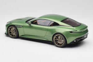 Aston Martin DB12 Grøn GT Spirit 1:18 GT466 Resin — billede 4 af 5