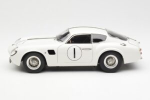 Aston Martin DB4 GT Zagato #1 24 Hours of Le Mans 1961 CMC 1:18 M-139 Metal — billede 3 af 6
