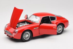 Aston Martin DB4 GT Zagato Rød Road Signature 1:18 92728 Metal — billede 2 af 8
