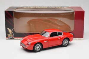 Aston Martin DB4 GT Zagato Rød Road Signature 1:18 92728 Metal — billede 8 af 8
