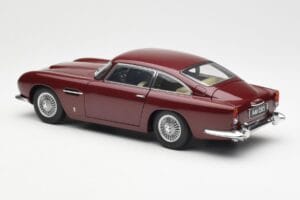 Aston Martin DB5 Dubonnet Rød AUTOart 1:18 70213 Metal — billede 7 af 8