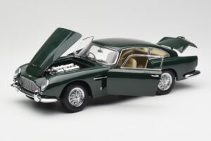 Aston Martin DB5 RHD Grøn AUTOart 1:18 70024 Metal — billede 2 af 8