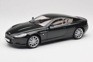 Aston Martin DB9 Sort Solido 1:18 15025600 Metal