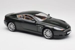 Aston Martin DB9 Sort Solido 1:18 15025600 Metal — billede 6 af 8
