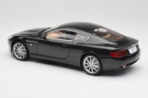 Aston Martin DB9 Sort Solido 1:18 15025600 Metal — billede 7 af 8