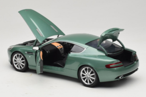 Aston Martin DB9 Grøn Minichamps 1:18 150137322 Metal — billede 5 af 8