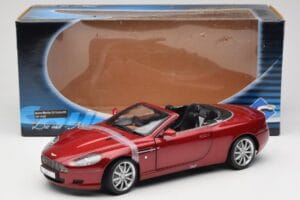 Aston Martin DB9 Volante Rød Solido 1:18 8163 Metal — billede 8 af 8