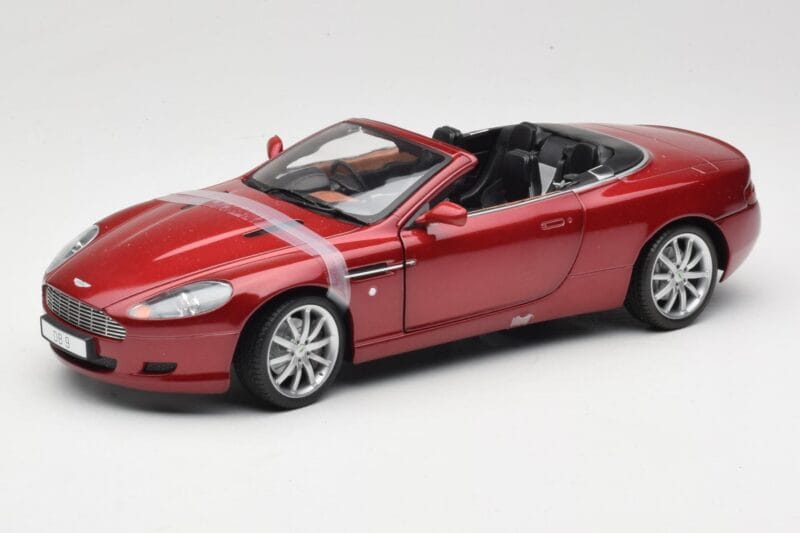Aston Martin DB9 Volante Rød Solido 1:18 8163 Metal