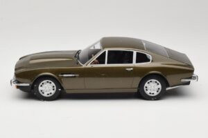 Aston Martin DBS Olive Grøn CMR 1:18 CMR003 Metal — billede 3 af 6