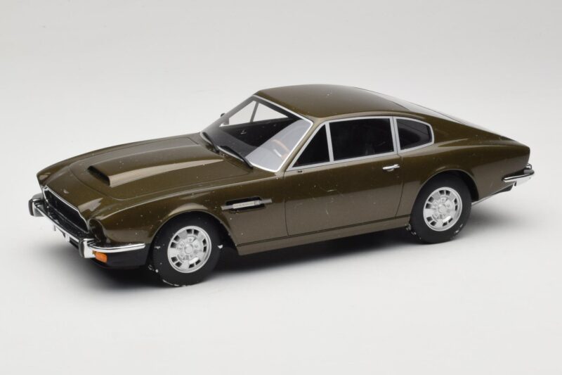 Aston Martin DBS Olive Grøn CMR 1:18 CMR003 Metal