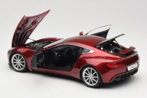 Aston Martin One-77 Diavolo Red AUTOart 1:18 70245 Metal — billede 5 af 8