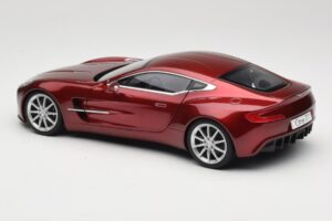 Aston Martin One-77 Diavolo Red AUTOart 1:18 70245 Metal — billede 7 af 8