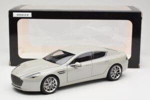Aston Martin Rapide S Silver Fox AUTOart 1:18 70258 Metal — billede 8 af 8