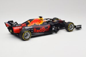 Aston Martin Red Bull Racing RB15 #33 M. Verstappen Winner Brazil GP 2019 Minichamps 1:18 110191933 Metal — billede 2 af 6