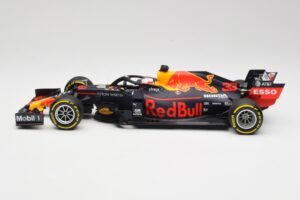 Aston Martin Red Bull Racing RB15 #33 M. Verstappen Winner Brazil GP 2019 Minichamps 1:18 110191933 Metal — billede 3 af 6