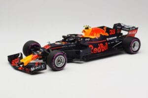 Aston Martin Red Bull Racing RB14 Tag Heuer #33 M. Verstappen Mexican GP 2018 Minichamps 1:18 110181933 Metal