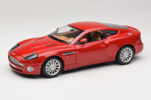 Aston Martin V12 Vanquish Rød Bburago 1:18 33334063 Metal