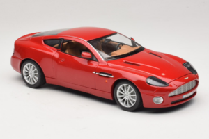 Aston Martin V12 Vanquish Rød Bburago 1:18 33334063 Metal — billede 6 af 8