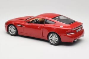 Aston Martin V12 Vanquish Rød Bburago 1:18 34063 Metal — billede 7 af 8