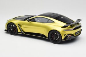 Aston Martin V12 Vantage Final Edition Cosmopolitan Yellow TopSpeed 1:18 TS0453 Metal — billede 5 af 6