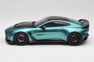 Aston Martin V12 Vantage Racing Green GT Spirit 1:18 GT922 Resin — billede 3 af 6