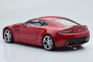 Aston Martin V12 Vantage Rød AUTOart 1:18 70208 Metal — billede 7 af 8