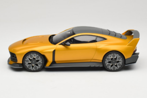 Aston Martin Valiant Auric Gold Metallic GT Spirit 1:18 GT546 Resin — billede 3 af 6