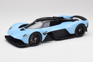 Aston Martin Valkyrie Racing Blå GT Spirit 1:18 GT915 Resin