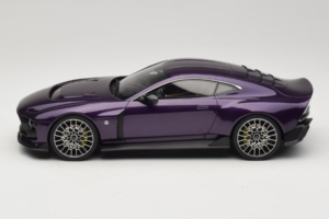 Aston Martin Valour Mørkeblå GT Spirit 1:18 GT944 Resin — billede 3 af 6