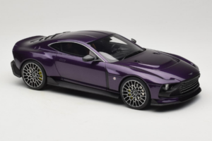 Aston Martin Valour Mørkeblå GT Spirit 1:18 GT944 Resin — billede 4 af 6