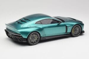 Aston Martin Valour Racing Green GT Spirit 1:18 GT480 Resin — billede 2 af 6