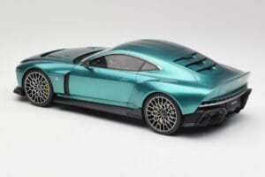 Aston Martin Valour Racing Green GT Spirit 1:18 GT480 Resin — billede 5 af 6