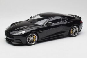 Aston Martin Vanquish Onyx Sort AUTOart 1:18 70247 Metal