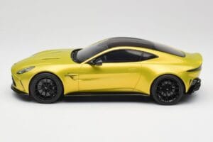Aston Martin Vantage Cosmopolitan Yellow GT Spirit 1:18 GT514 Resin — billede 3 af 6