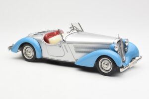 Audi 225 Front Roadster Blå Sølv CMC 1:18 M-075B Metal — billede 4 af 6