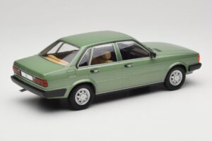 Audi 80 B2 Grøn MCG 1:18 MCG18525 Metal — billede 2 af 6