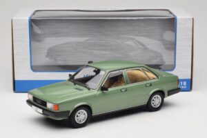 Audi 80 B2 Grøn MCG 1:18 MCG18525 Metal — billede 6 af 6