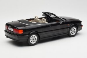 Audi 80 B3 Cabriolet Sort MCG 1:18 MCG18372 Metal — billede 2 af 6