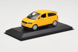 Audi A2 8Z Gul Minichamps 1:43 AUDI005 Metal — billede 2 af 4