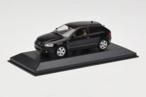 Audi A3 8P Black Metallic Minichamps 1:43 12000 Metal — billede 2 af 4